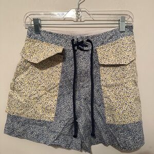 CF. Goldman Cotton Floral Shorts Women’s Size 0 With Big Front Pockets